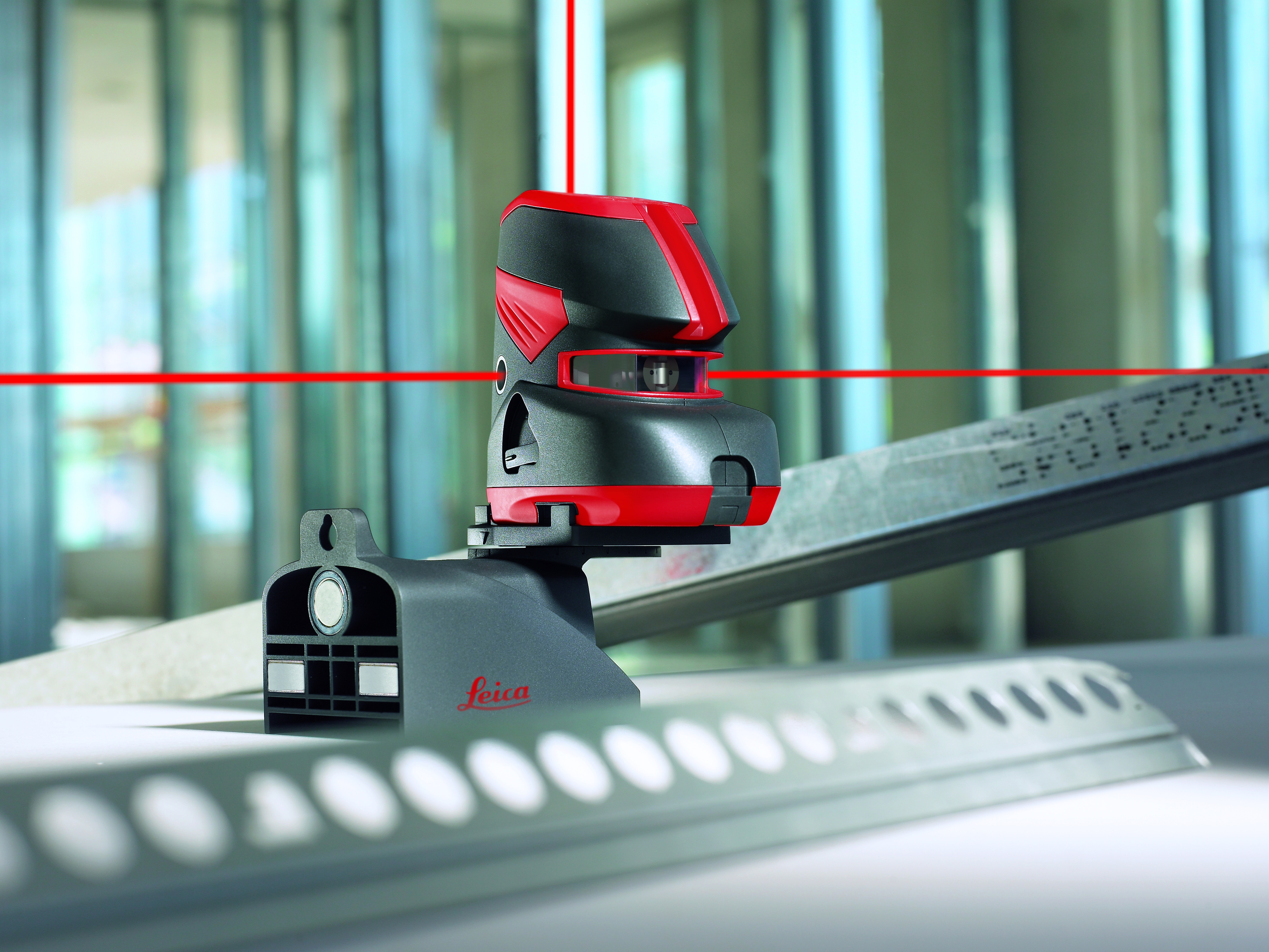 Leica Linien- und Punktlaser Lino L2P5