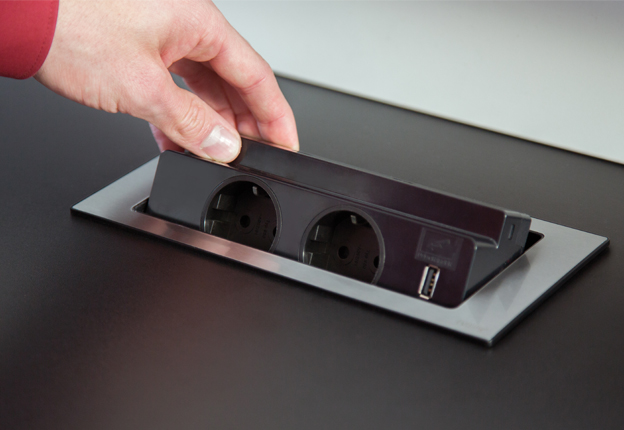 Artikelbild 3 des Artikels EVOline® BackFlip, 180° drehbare Steckdoseneinheit
