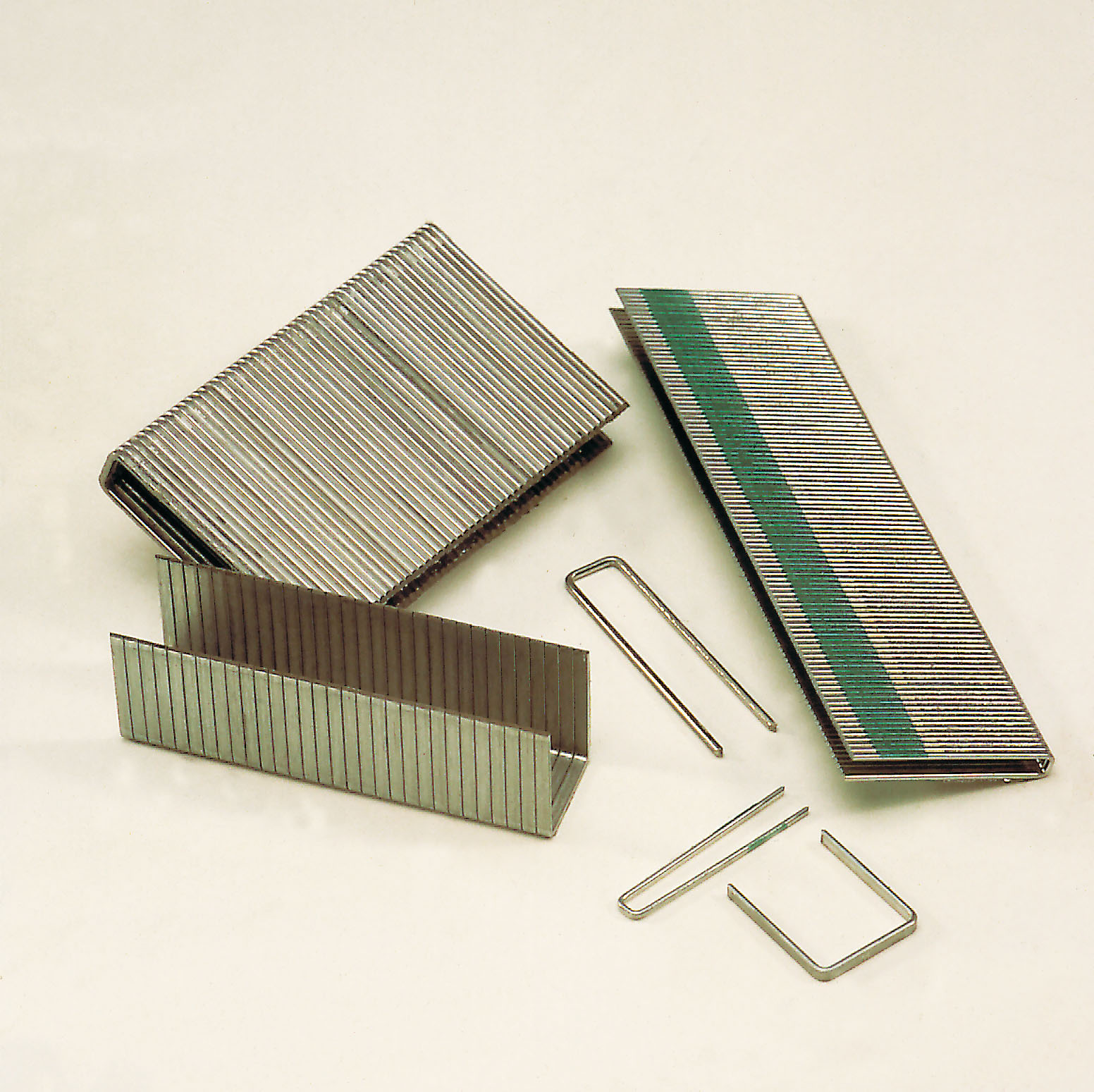 Artikelbild 1 des Artikels Reich Heftklammern A 10mm galvanisiert Reich Heftklammern A 10mm galvanisiert